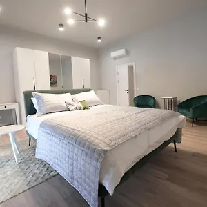 Apartament Umbrella Street Center Luxury 2 Bedroom